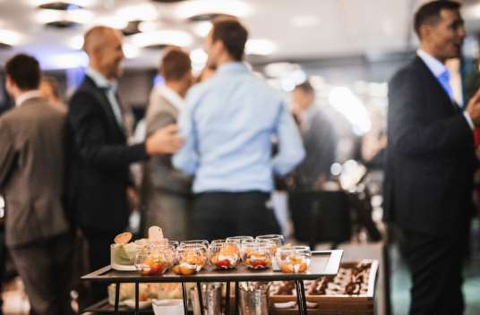 индивидуальные боксы с едой для бизнес-встреч индивидуальные боксы с едой для бизнес-встреч